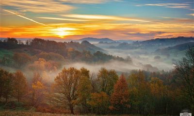  An ecolodge, a landscape with autumnal colors, a spa, a sauna... a stay of rest!